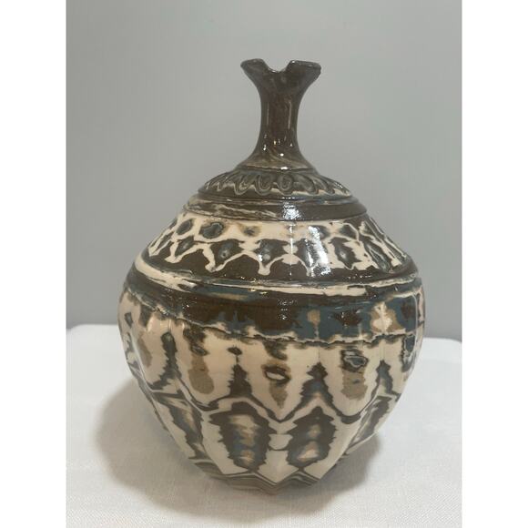 Hand Thrown Carved Agateware Pottery 8.25" Vase Blue Brown Cream Clay - Picture 2 of 13